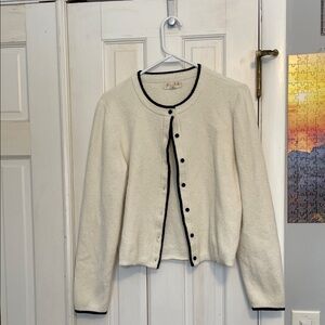 Marled Textured White Sweater with Black Accents